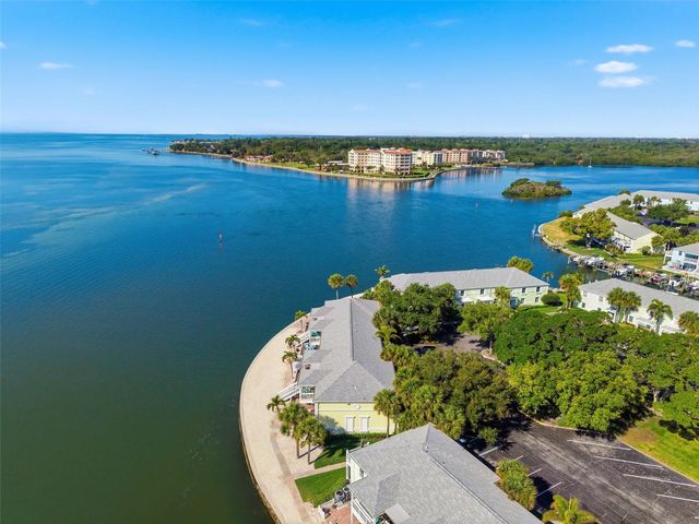 5280 COQUINA KEY DRIVE SE A furnished seasonal, St Petersburg, FL 33705