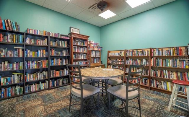 5280 COQUINA KEY DRIVE SE A furnished seasonal, St Petersburg, FL 33705