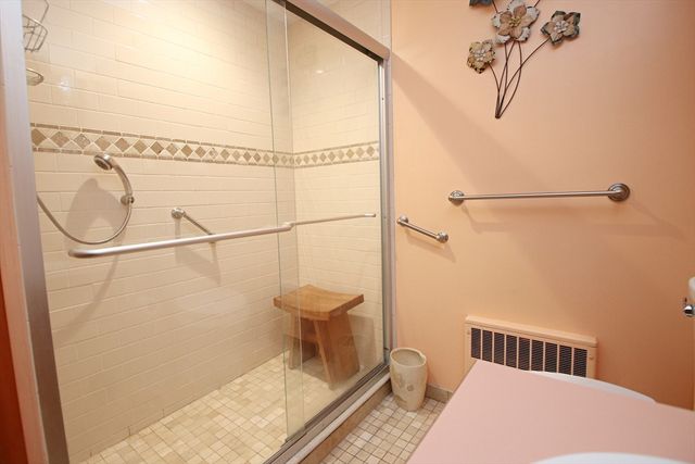 86 Farrell Road, Lynn, MA 01905