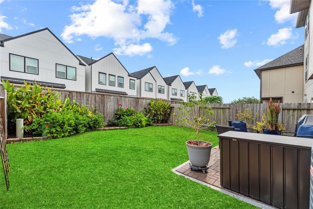 2027 Paul Quinn Street, Houston, TX 77091