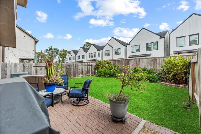 2027 Paul Quinn Street, Houston, TX 77091