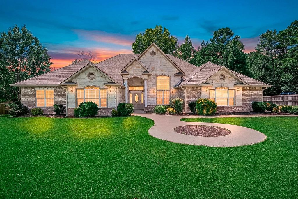 110 Kayla Lane, Longview, TX 75602