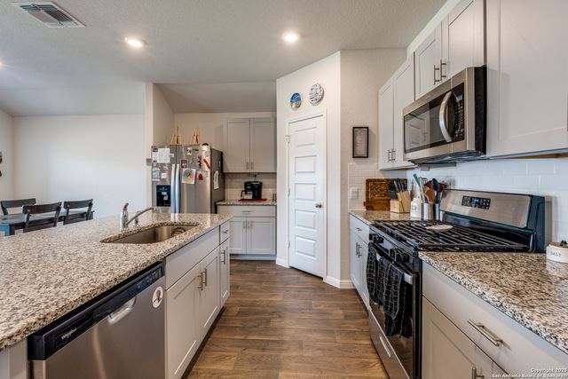 327 Elephants Ear DR, New Braunfels, TX 78130