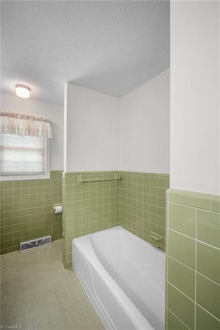 111 Ryan Street, Lexington, NC 27295