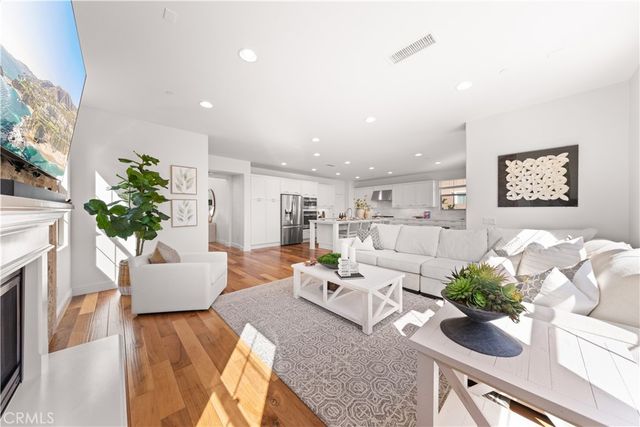 117 Bumblebee, Irvine, CA 92618
