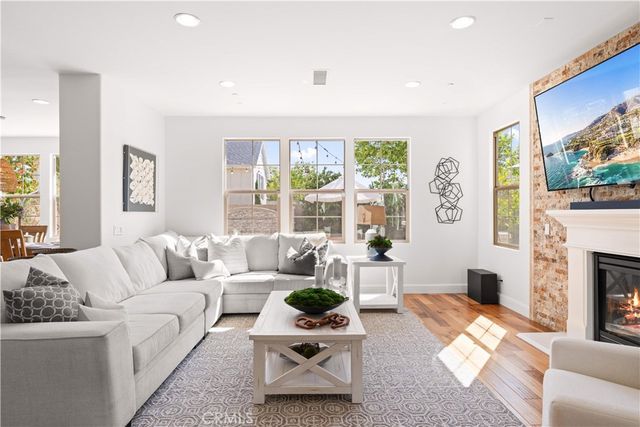 117 Bumblebee, Irvine, CA 92618