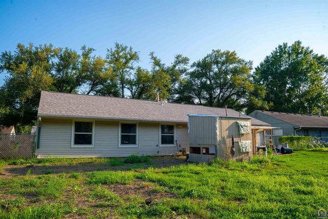 4008 SW 28th ST, Topeka, KS 66614