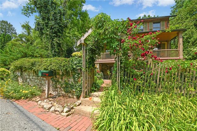 1867 Old Mill Road, Lower Saucon Twp, PA 18015