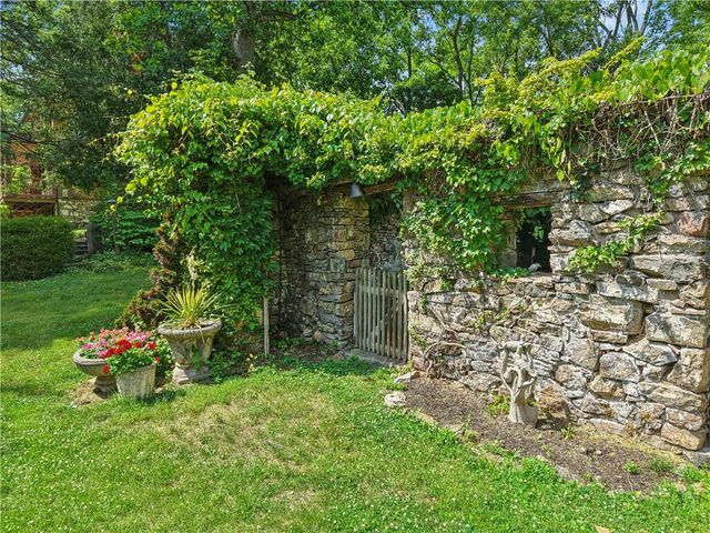 1867 Old Mill Road, Lower Saucon Twp, PA 18015