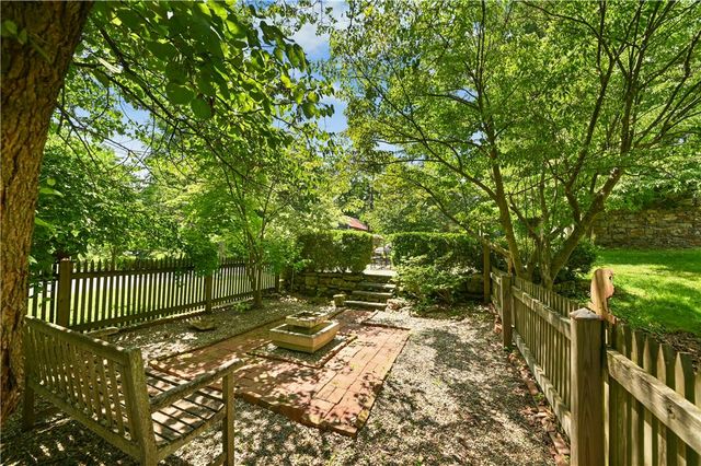 1867 Old Mill Road, Lower Saucon Twp, PA 18015