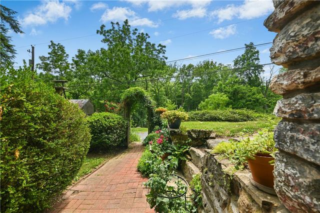 1867 Old Mill Road, Lower Saucon Twp, PA 18015
