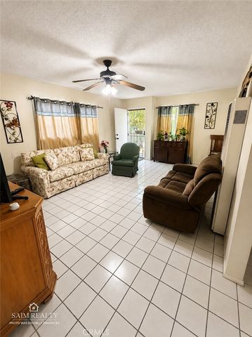22113 22115 Seine Avenue, Hawaiian Gardens, CA 90716