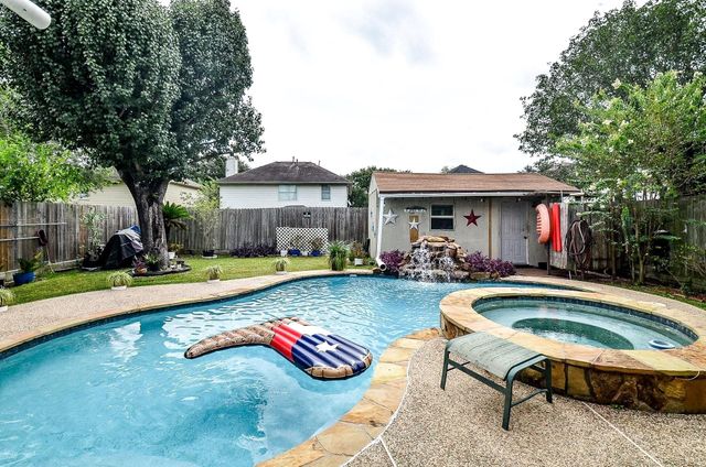 1207 Gerona Boulevard, Rosenberg, TX 77471