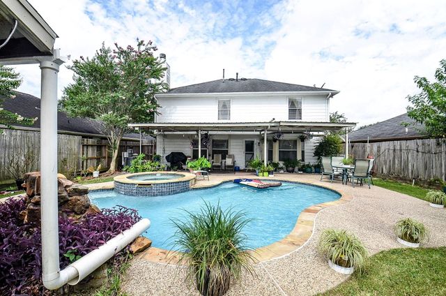 1207 Gerona Boulevard, Rosenberg, TX 77471