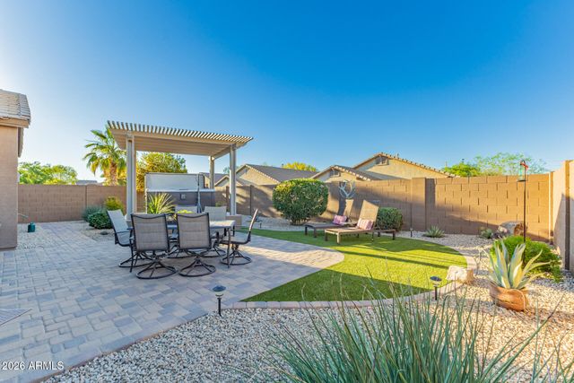 1064 W DESERT GLEN Drive, San Tan Valley, AZ 85143