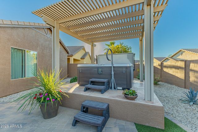 1064 W DESERT GLEN Drive, San Tan Valley, AZ 85143