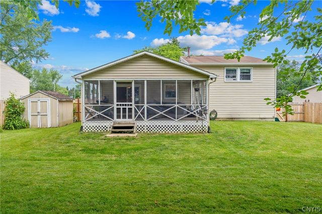 4346 Old Meadow Road, Clay, NY 13041