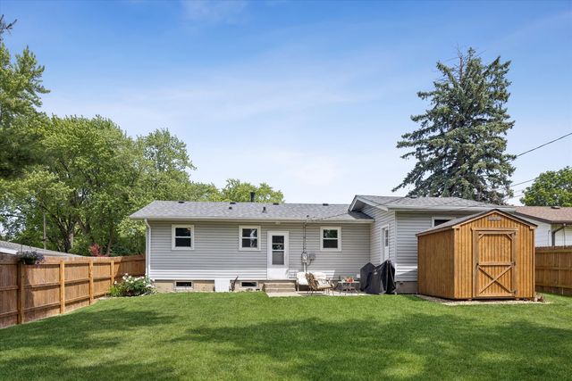 221 Koch Drive, Genoa, IL 60135