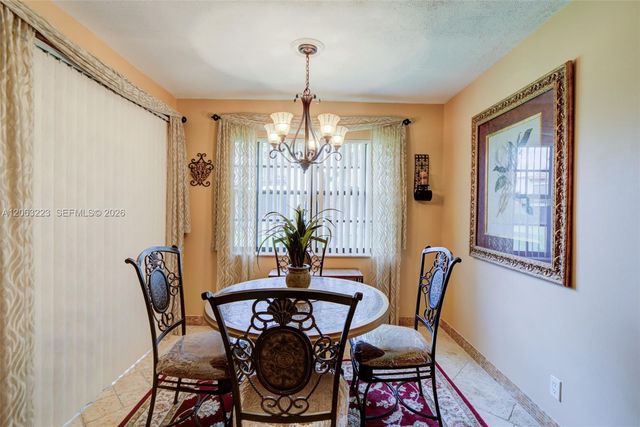 8987 W Sunrise Blvd, Plantation, FL 33322