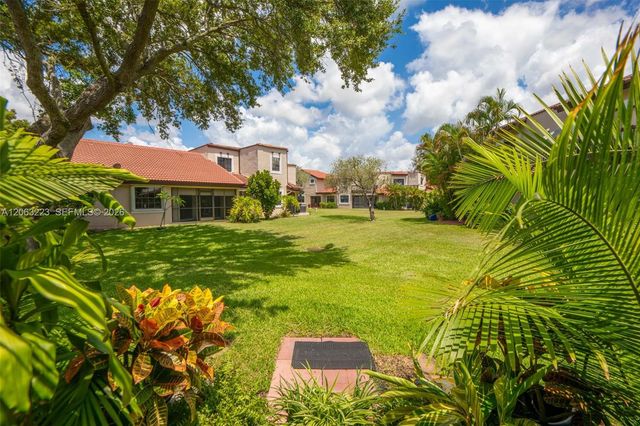 8987 W Sunrise Blvd, Plantation, FL 33322