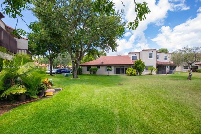 8987 W Sunrise Blvd, Plantation, FL 33322