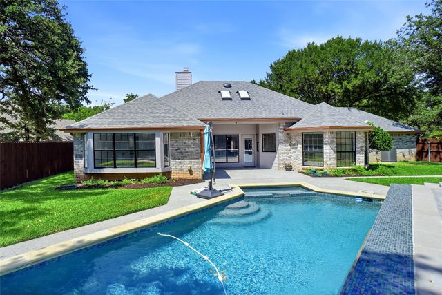 1409 Spars Court, Azle, TX 76020