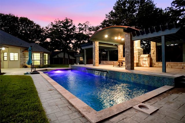 1409 Spars Court, Azle, TX 76020