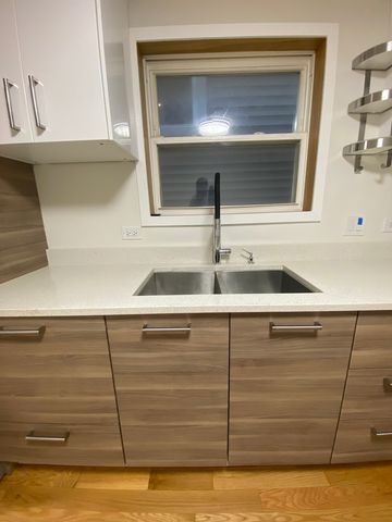 3270 N Elston Avenue 1, Chicago, IL 60618