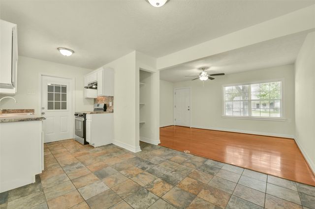 1114 Valerie Avenue, Pasadena, TX 77502