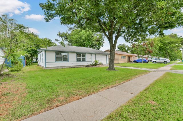1114 Valerie Avenue, Pasadena, TX 77502