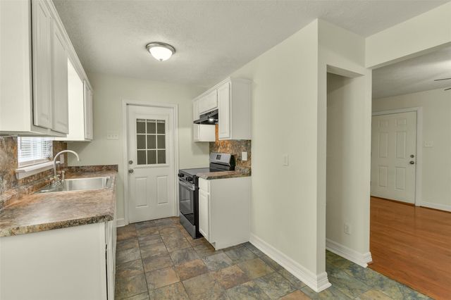 1114 Valerie Avenue, Pasadena, TX 77502