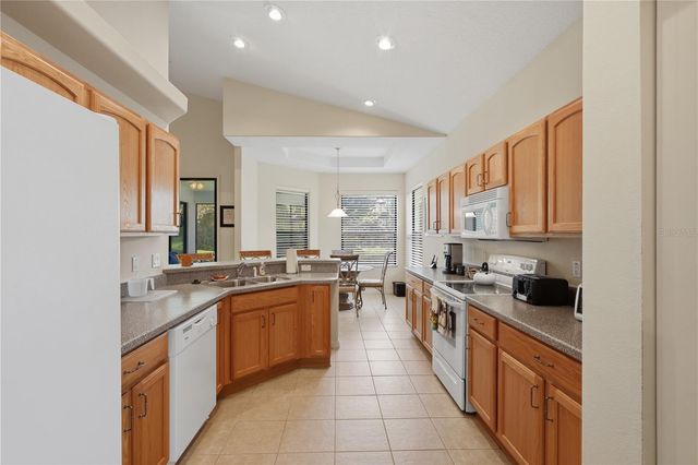 14 CROSSLINK COURT, Palm Coast, FL 32137