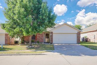 601 Rosario Lane, Fort Worth, TX 76052