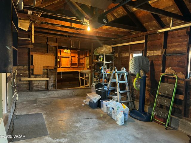 2223 Makin Drive, Lima, OH 45804