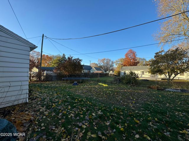 2223 Makin Drive, Lima, OH 45804