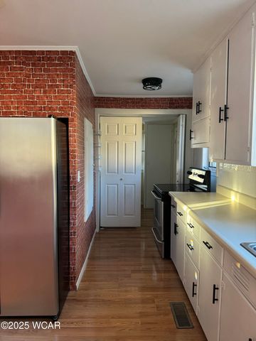 2223 Makin Drive, Lima, OH 45804