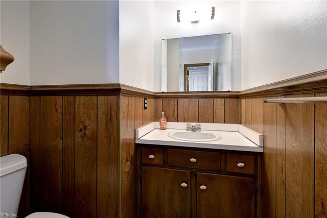 174 Alpine ST, Newport News, VA 23606