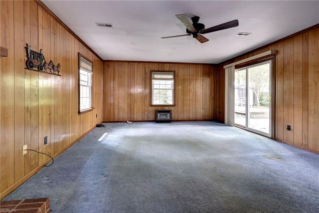 174 Alpine ST, Newport News, VA 23606