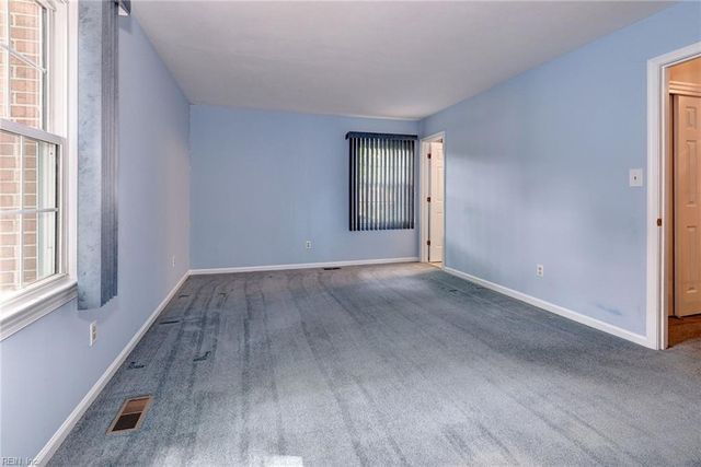 174 Alpine ST, Newport News, VA 23606