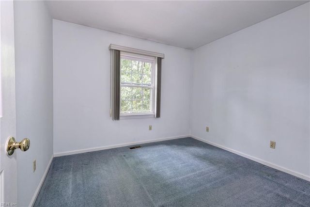 174 Alpine ST, Newport News, VA 23606