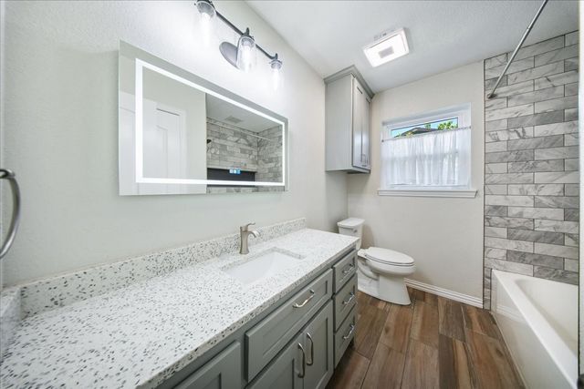 3904 Caddo Trail, Lake Worth, TX 76135