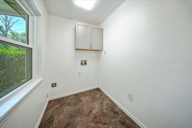 3904 Caddo Trail, Lake Worth, TX 76135