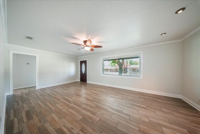3904 Caddo Trail, Lake Worth, TX 76135