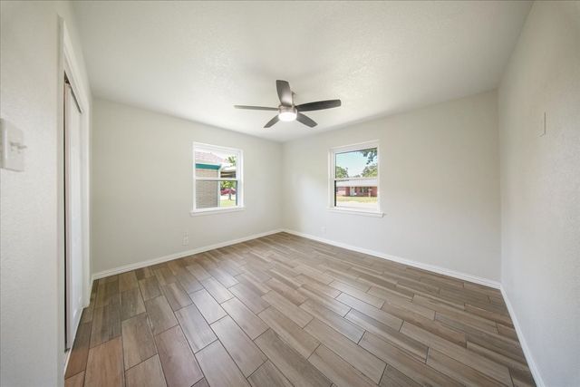 3904 Caddo Trail, Lake Worth, TX 76135