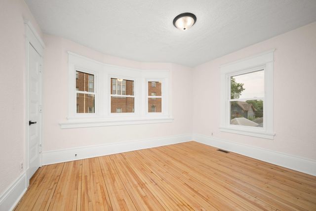 1836 Marshall Avenue, Saint Paul, MN 55104
