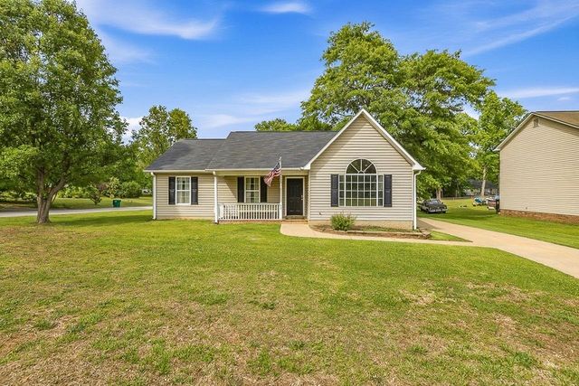 301 E Myles Lane, Spartanburg, SC 29303