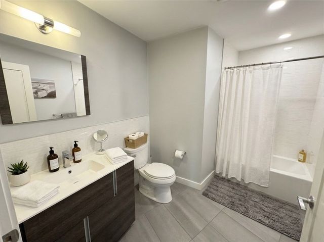 44-48 Medford St. 304, Somerville, MA 02143