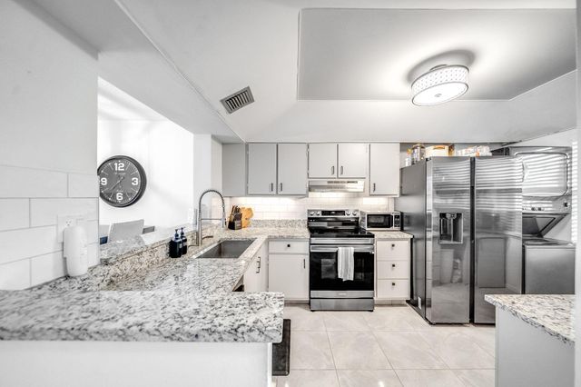 3581 S Ocean Boulevard 3B, South Palm Beach, FL 33480