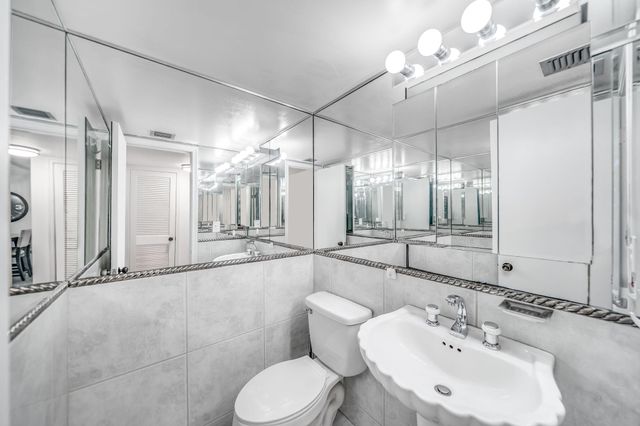 3581 S Ocean Boulevard 3B, South Palm Beach, FL 33480