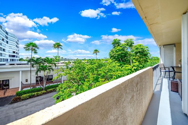 3581 S Ocean Boulevard 3B, South Palm Beach, FL 33480